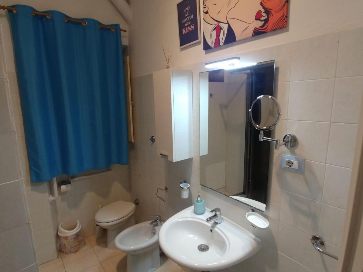 Miky M House B&B Каляри Екстериор снимка